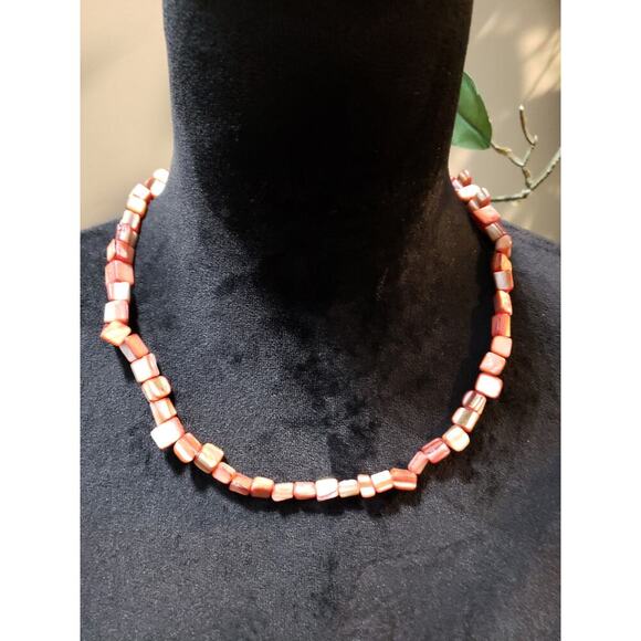 Women's Red Shell Beaded Necklace Natural Square Beads Lobster Clasp Unique - Picture 1 of 6